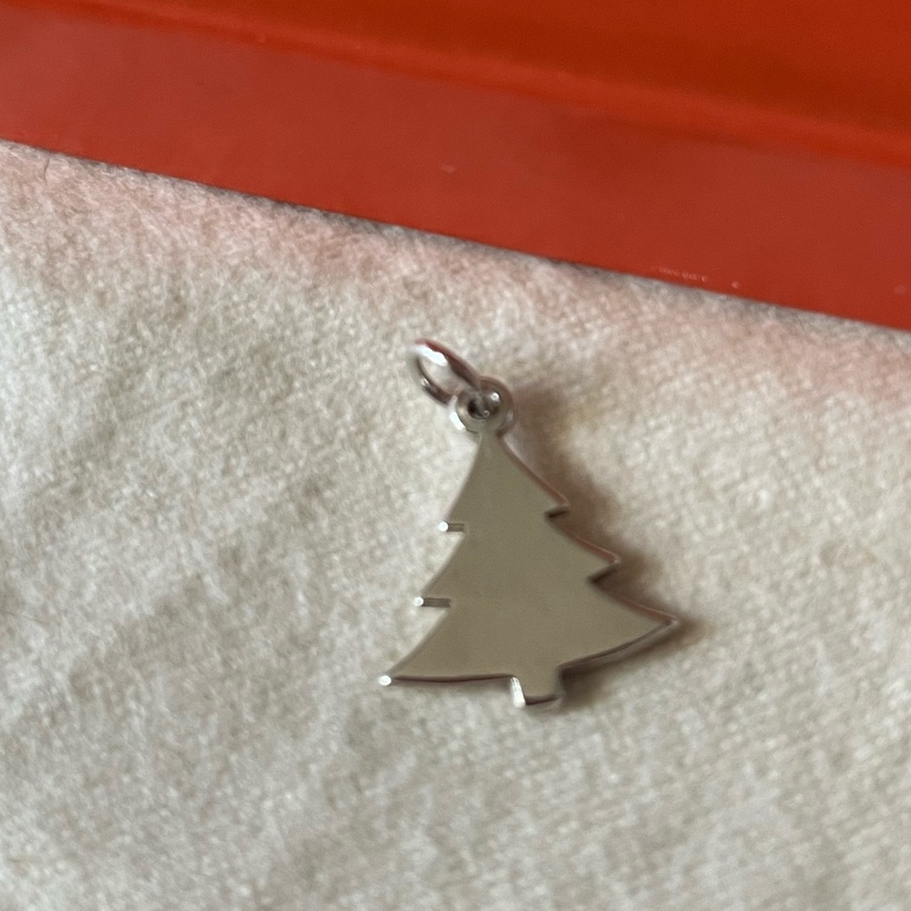 James Avery Sterling Silver Rare, Retired Christmas Tree Pendant